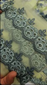 Baroque B 3pcs Lawn Article - Image 3