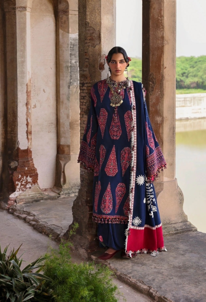 Oplus_16908288 Hussnain Rehar Luxury Lawn - Image 1