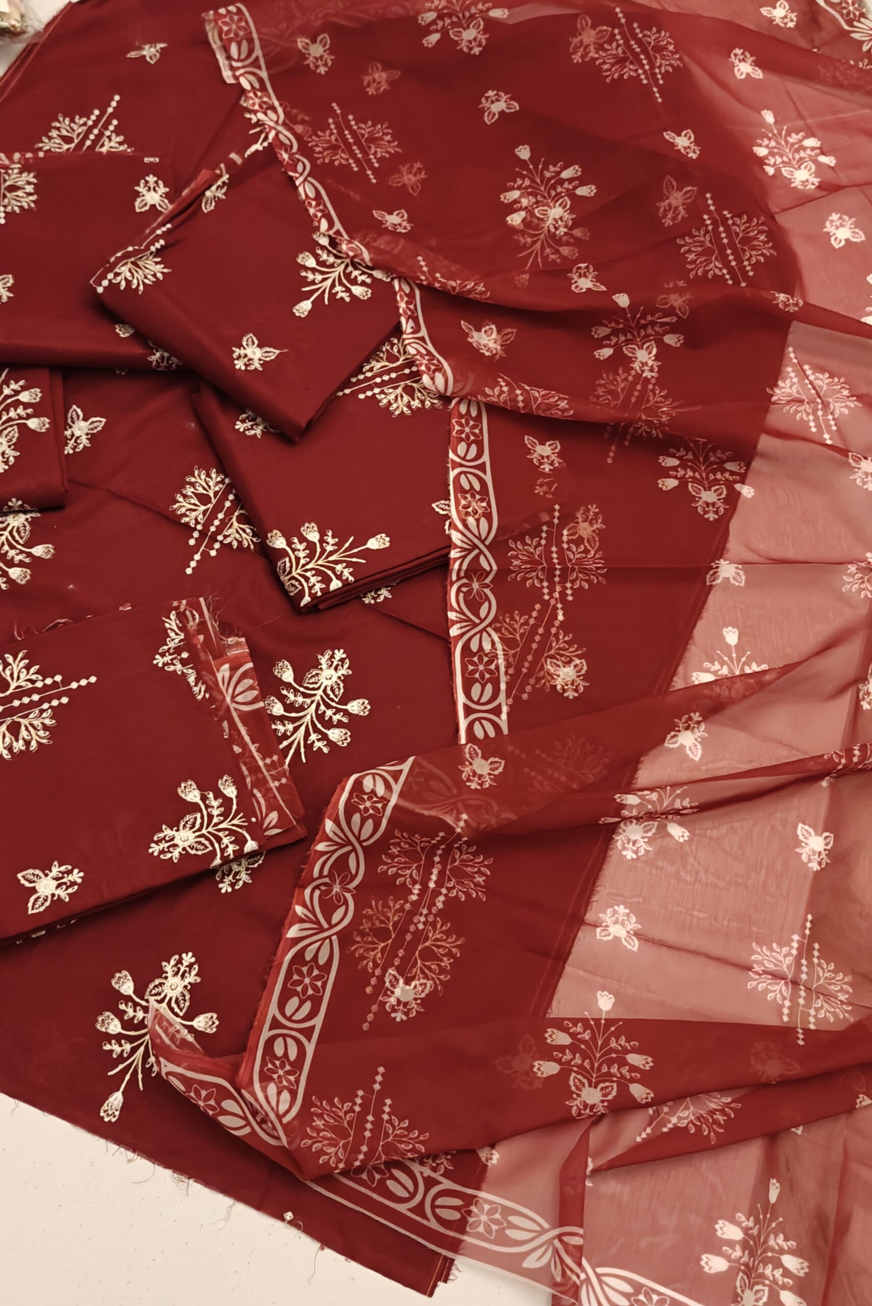Oplus_20054048 Bareeze Lawn 3pcs New Arrivals - Image 1
