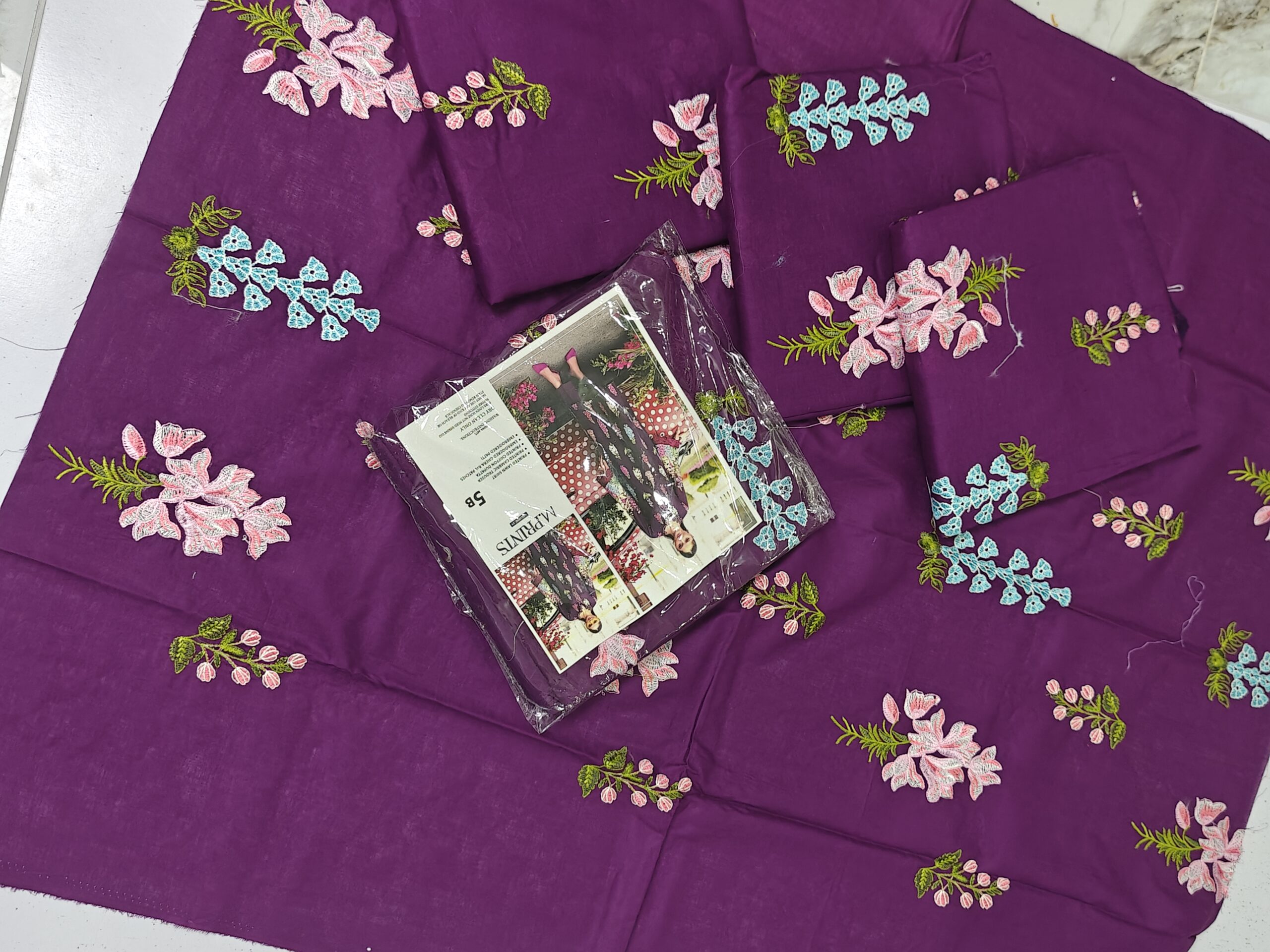 oplus_3145760 Bareeze 2pcs Collection - Image 1