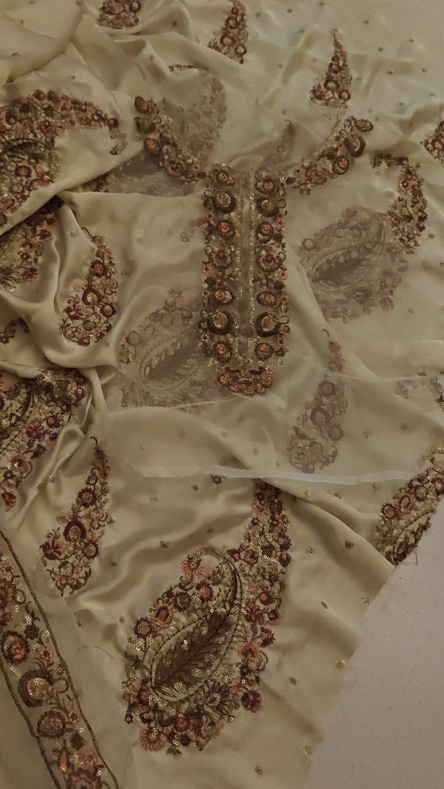 oplus_1048608 Ethnic 2pcs Silk Suit - Image 1